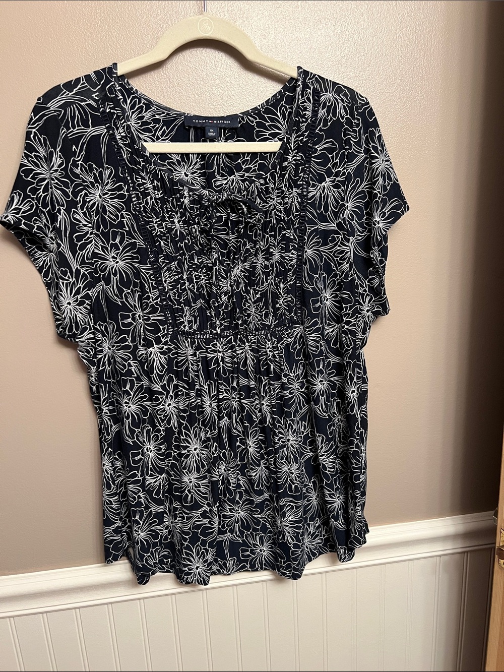 Tommy Hilfiger top